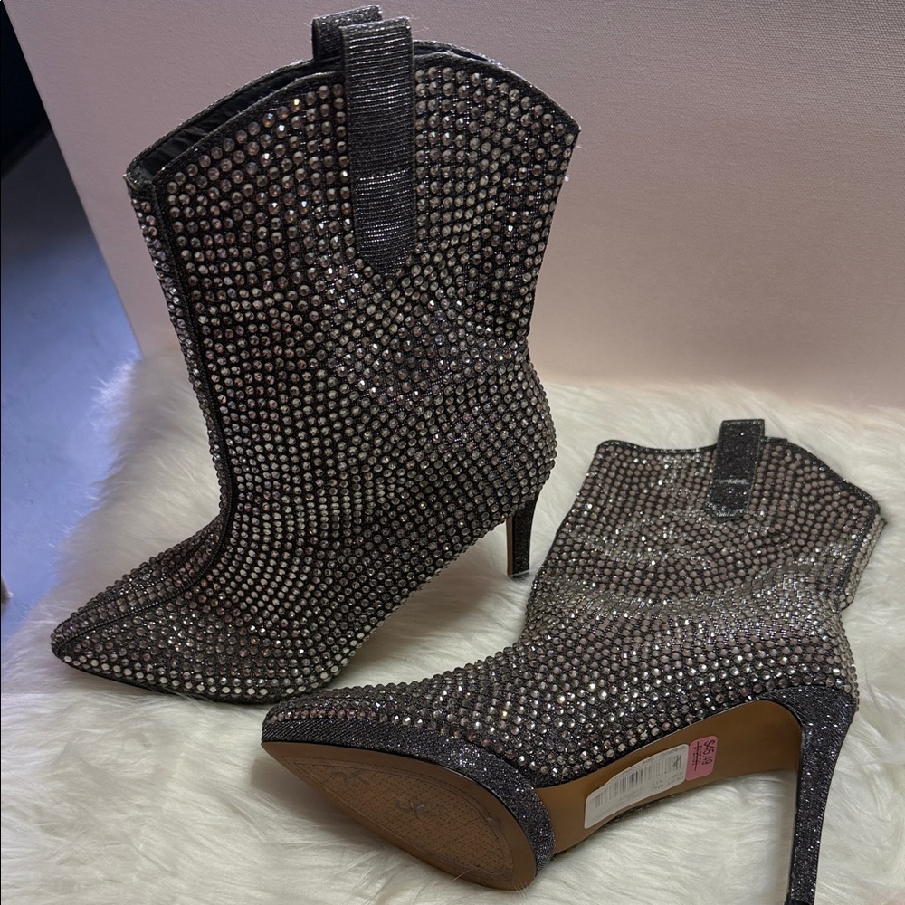 Jessica Simpson Elegant Silver Studded Women's Boots